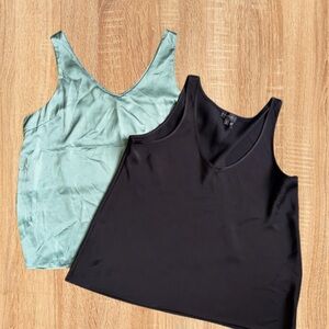 Women's Black and Green Sleeveless Tops